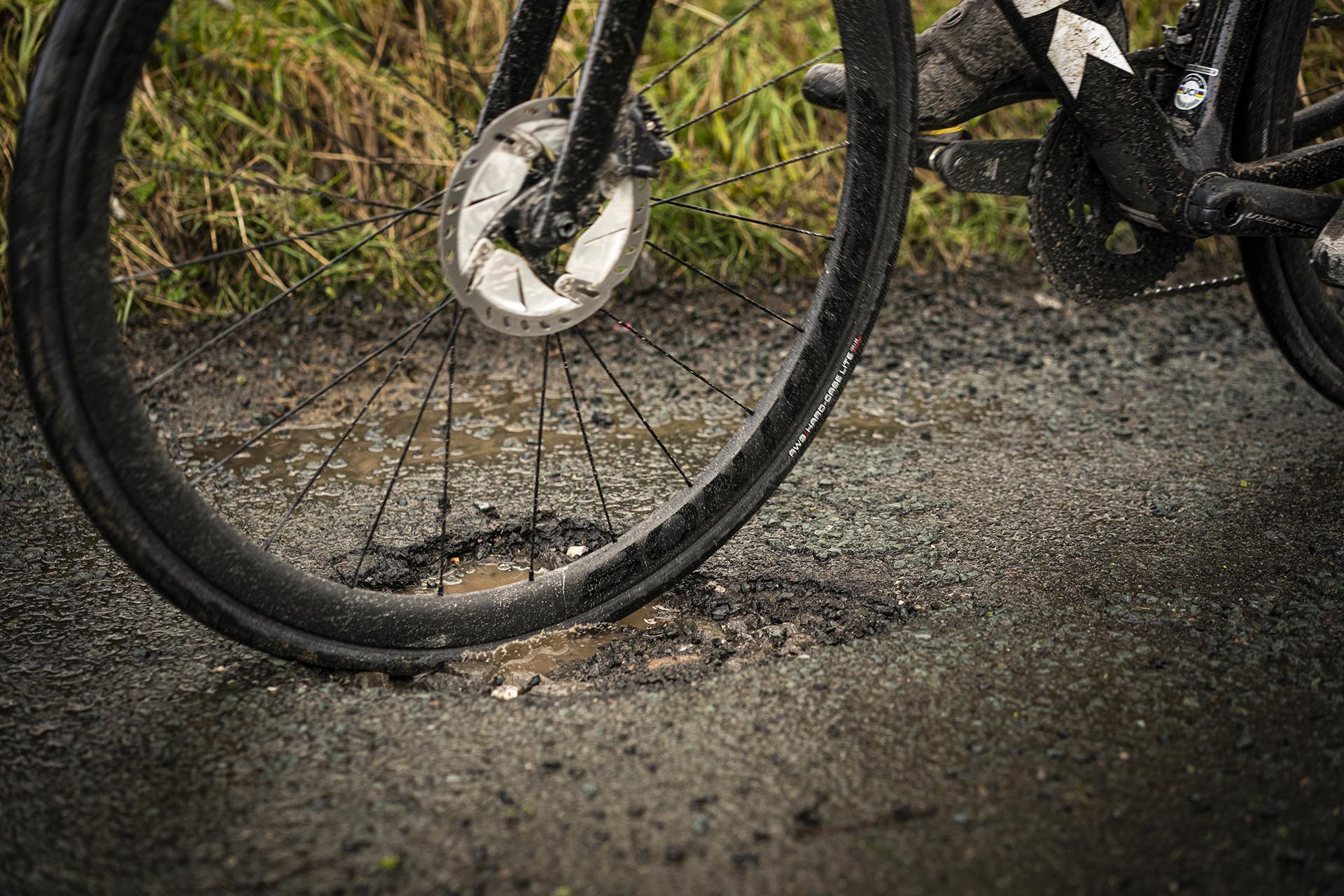 Bontrager karbona 2 gadu garantija